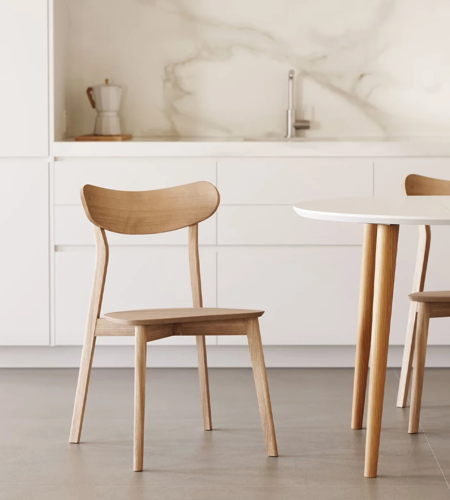 Solid wood dining chairs based on Kavehome dark wood Safina